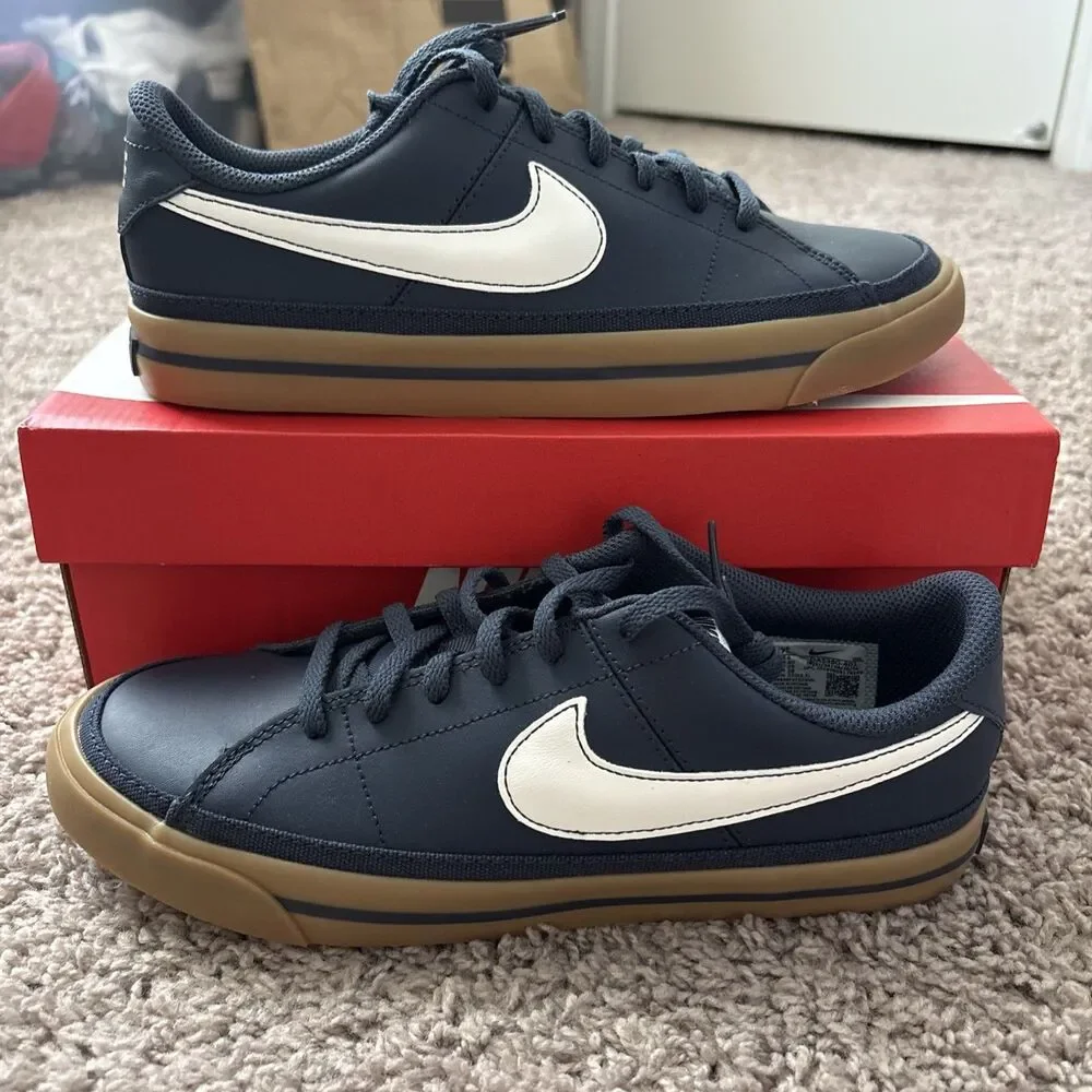 Nike court legacy